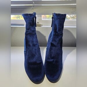 Steve Madden edit blue velvet booties